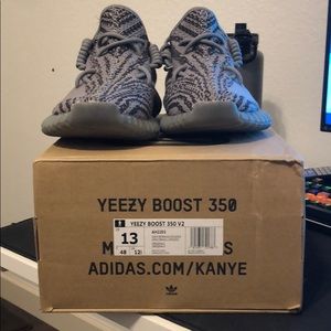 Yeezy 350 v2 Beluga 2.0